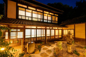 尾道別邸 Onomichi Villa 一日一組限定の尾道の最高級宿 無料P有 supported by COCOSTAY